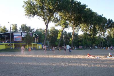 38: at the beach at the river Nistr.