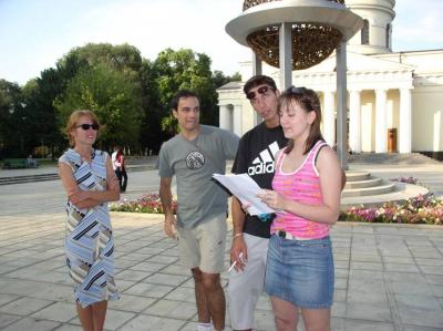 24: Daria, Lluis, Jonathan and Yvonne present their results.