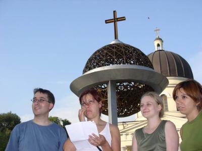 25: Robert, Chiara, Susanne and Elisa show their results.