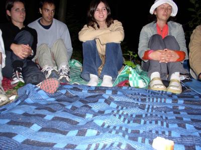 44: At the campfire. Lluis and Roser (left) are getting tired, also Marta (right). In the middle: Zina :-)