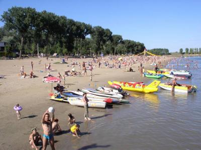 46: Monday, 16th of August. Excursion to Vadu lui Voda, the beach at river Nistr.