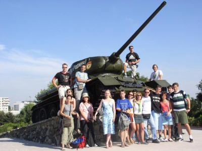 62: Group picture at a tank in Tiraspol.