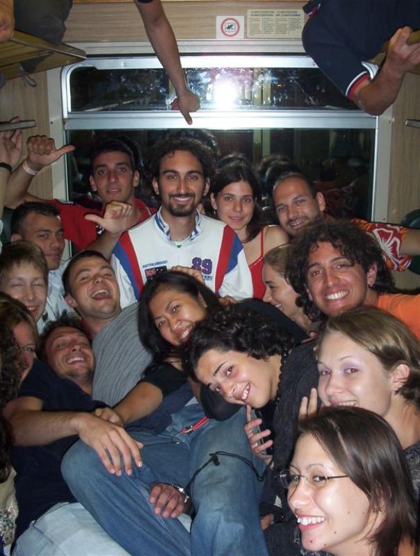 Wine and Furious (26.07.2004 - 08.08.2004) - Pre-SU event in Forli (24-26 July 2004) - 8: On the way to Ravenna... We managed to get in one small train compartement :D - this was the 'free' ride, hihi...