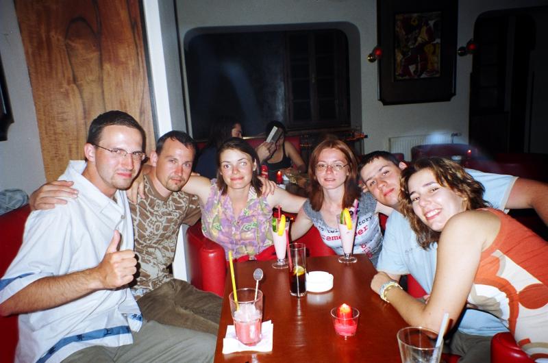 Check the Czechs (30.06.2004 - 13.07.2004) - The Best Squirrels of Europe SuPrague2004 - 36: Neighbours in the pub...
