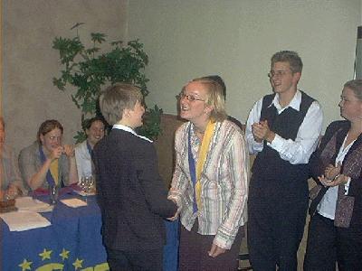 22: Froukje congratulating Caroline