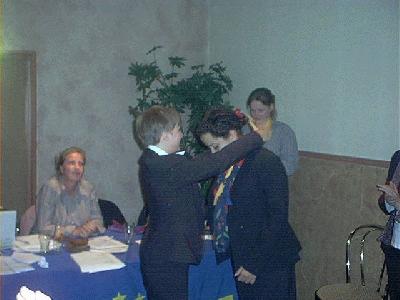 24: Froukje congratulating Christine